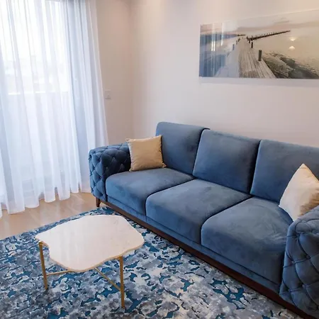 Daire Dali Pupin Palace *